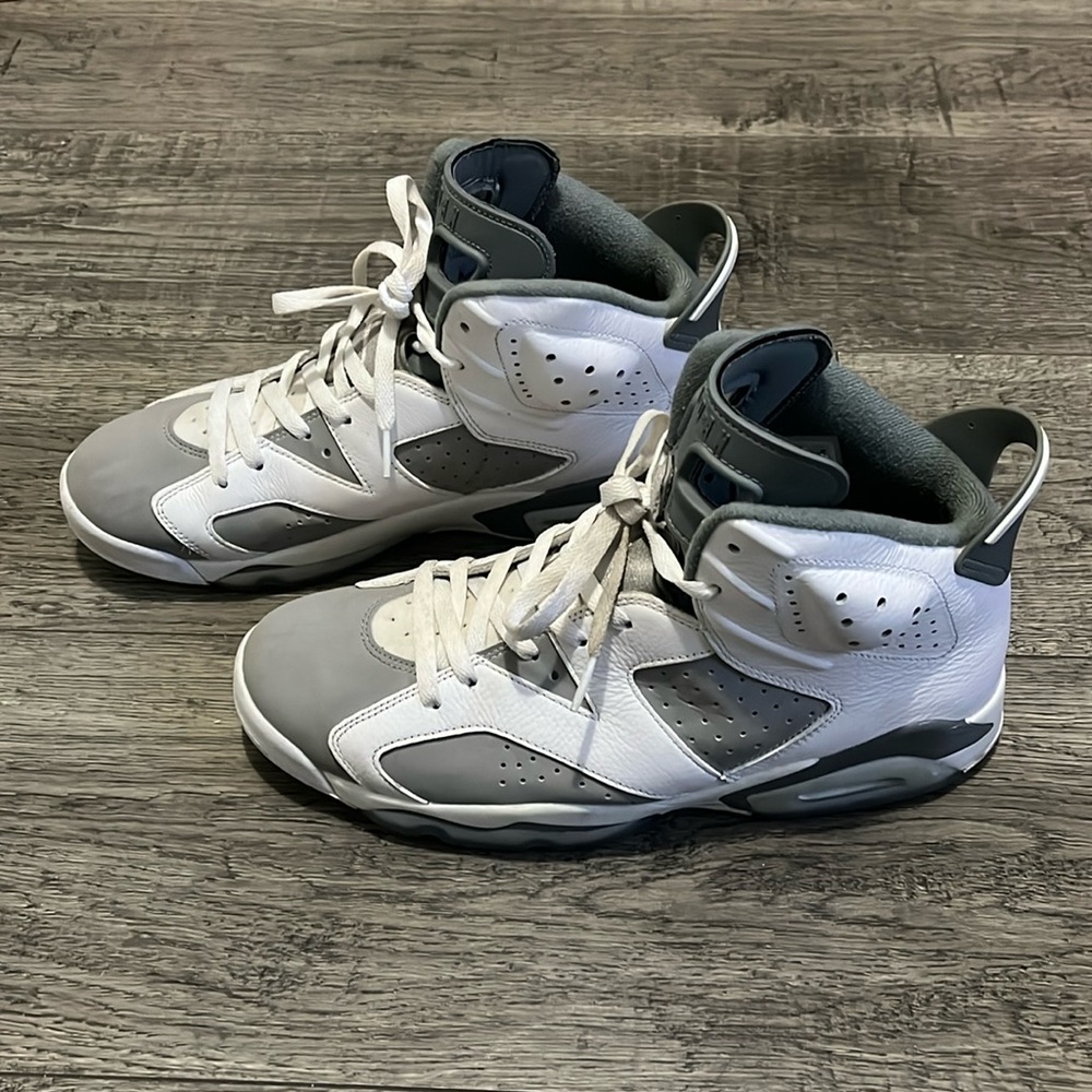 AIR JORDAN 6 RETRO